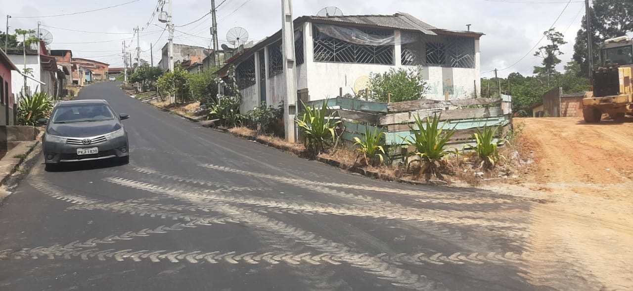 Camacã: Fim de mandato e o prefeito Oziel não para de trabalhar. Já passam de 50 ruas calçadas